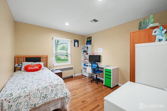 10 Sunset Boulevard, East Brunswick, NJ 08816