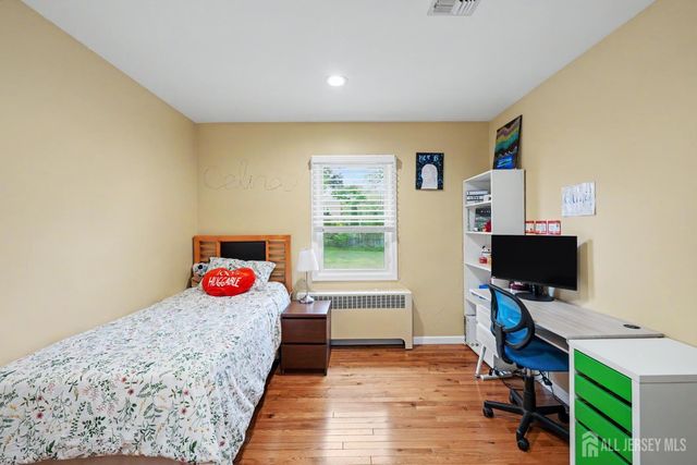 10 Sunset Boulevard, East Brunswick, NJ 08816