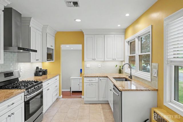 10 Sunset Boulevard, East Brunswick, NJ 08816