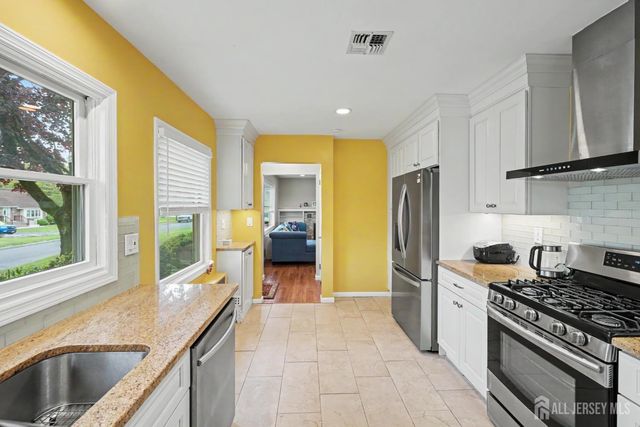 10 Sunset Boulevard, East Brunswick, NJ 08816