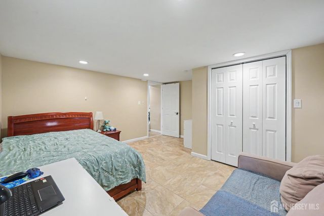 10 Sunset Boulevard, East Brunswick, NJ 08816