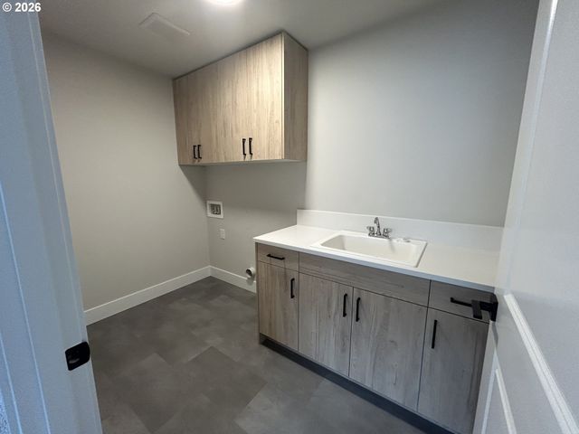2418 Sw 5TH Pl, Battle Ground, WA 98604