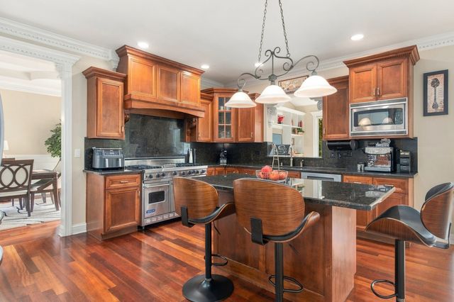 12914 Ridge Wood Lane, Plainfield, IL 60585