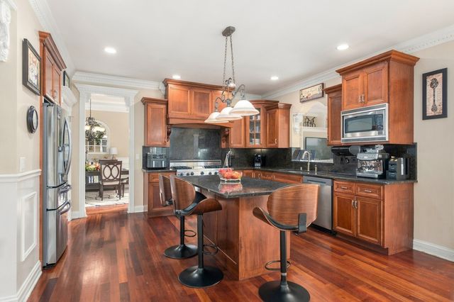 12914 Ridge Wood Lane, Plainfield, IL 60585