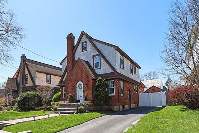 1642 Wales Avenue, Baldwin, NY 11510