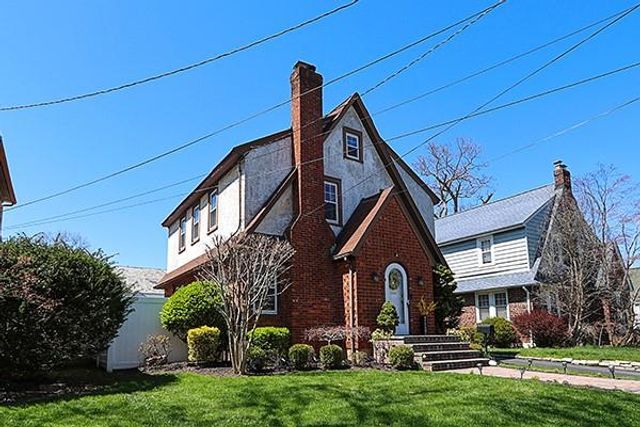 1642 Wales Avenue, Baldwin, NY 11510