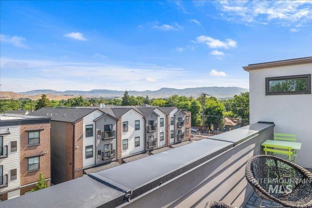 2775 W Stewart Ave, Boise, ID 83702