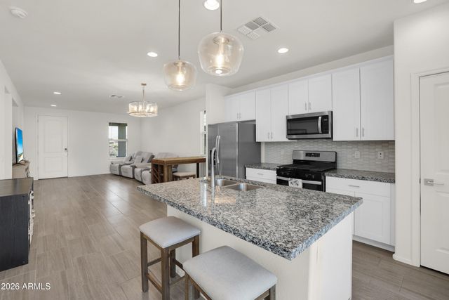 42116 W SUNFLOWER Road, Maricopa, AZ 85138