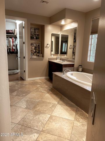 4450 S RIO Drive, Chandler, AZ 85249