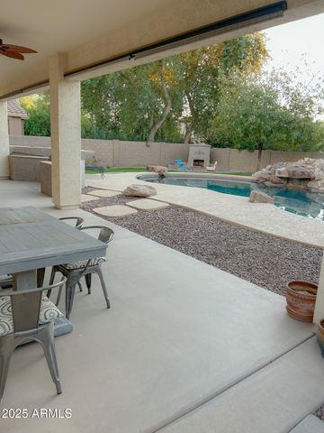 4450 S RIO Drive, Chandler, AZ 85249