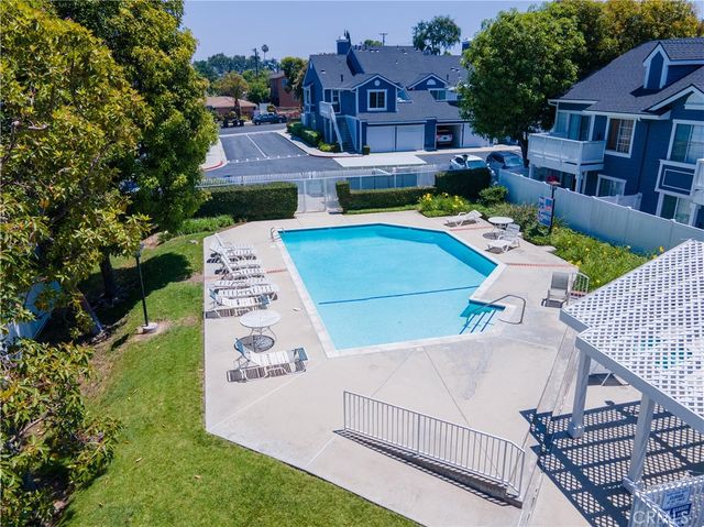 775 Stone Harbor 44, La Habra, CA 90631