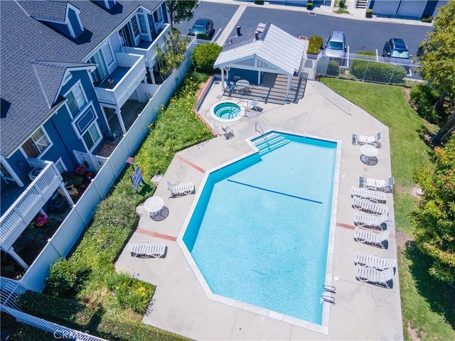 775 Stone Harbor 44, La Habra, CA 90631
