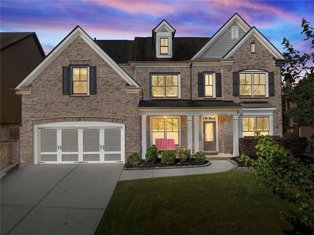 5157 Sunlake Drive, Hoschton, GA 30548