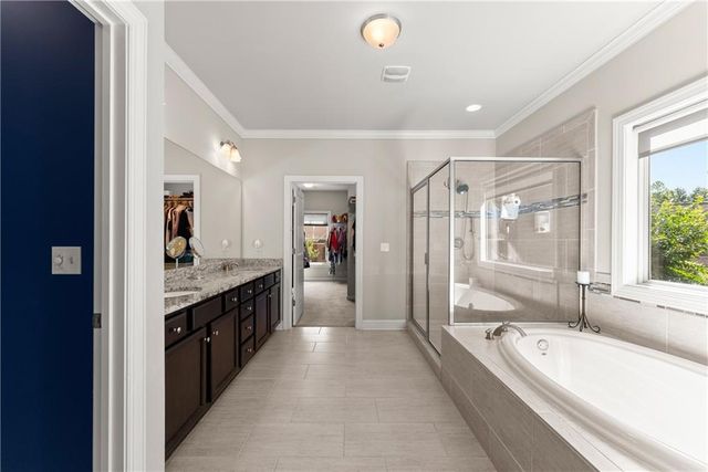 5157 Sunlake Drive, Hoschton, GA 30548
