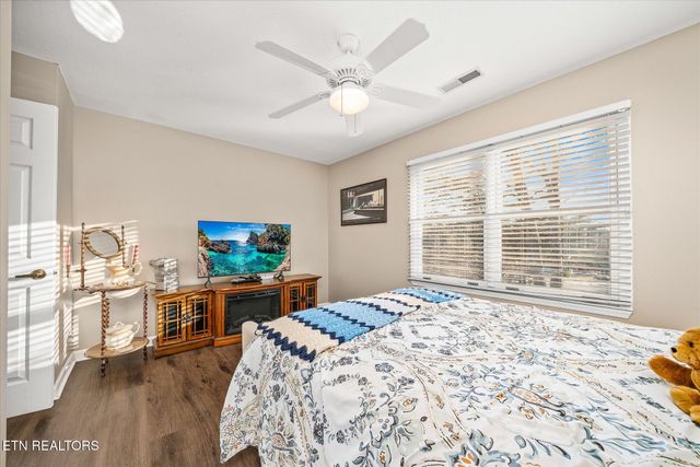 490 River Bend Drive, Crossville, TN 38555