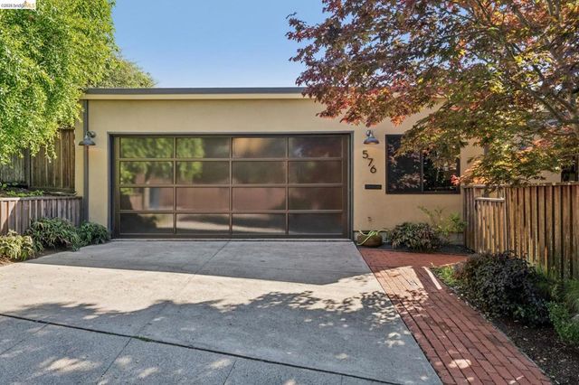 576 Vistamont Ave, Berkeley, CA 94708