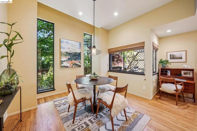 576 Vistamont Ave, Berkeley, CA 94708