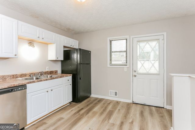 1535 Springwood Drive SE B, Smyrna, GA 30080