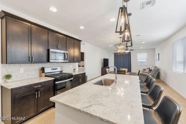 11014 S Rila Drive, Vail, AZ 85641