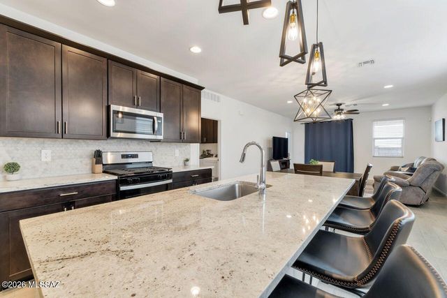 11014 S Rila Drive, Vail, AZ 85641