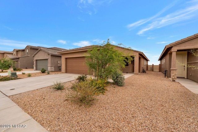 11014 S Rila Drive, Vail, AZ 85641
