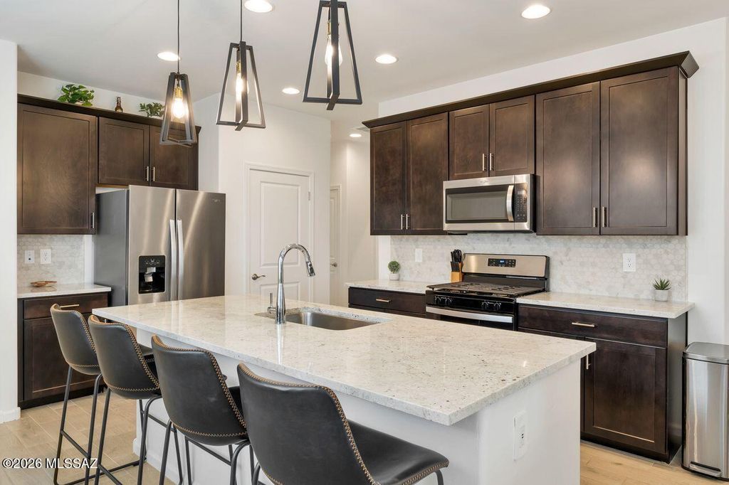 11014 S Rila Drive, Vail, AZ 85641