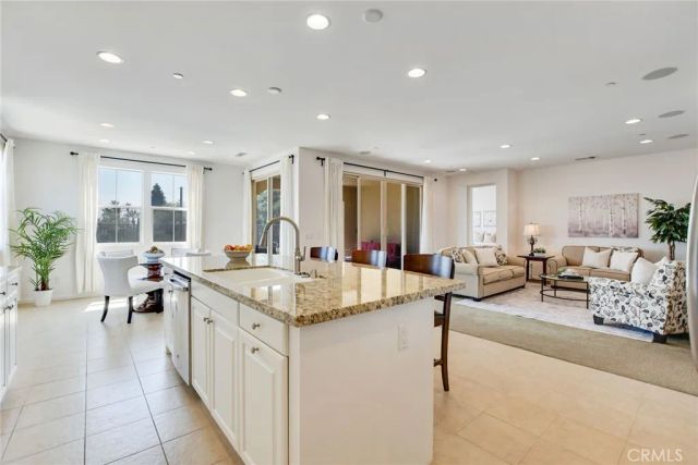 864 E Manresa Drive, Azusa, CA 91702