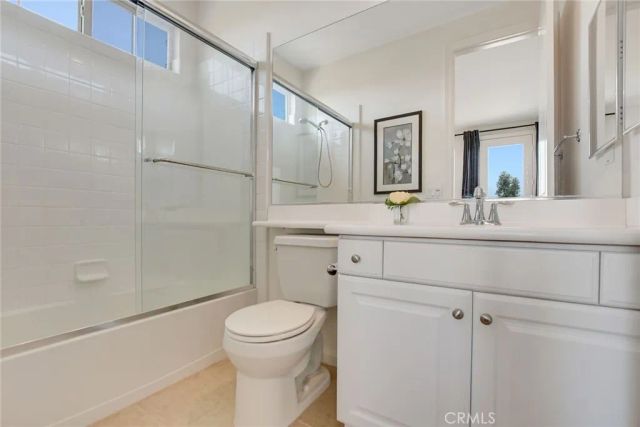 864 E Manresa Drive, Azusa, CA 91702