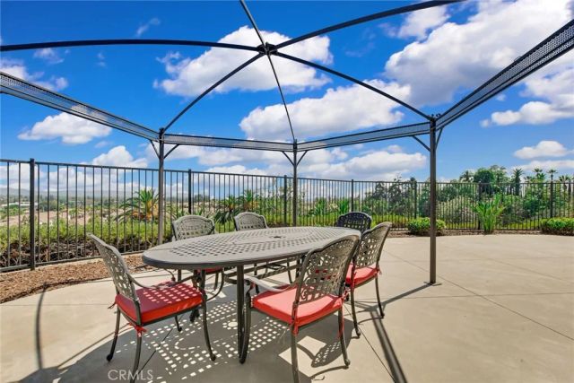 864 E Manresa Drive, Azusa, CA 91702
