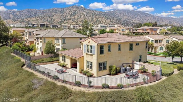 864 E Manresa Drive, Azusa, CA 91702
