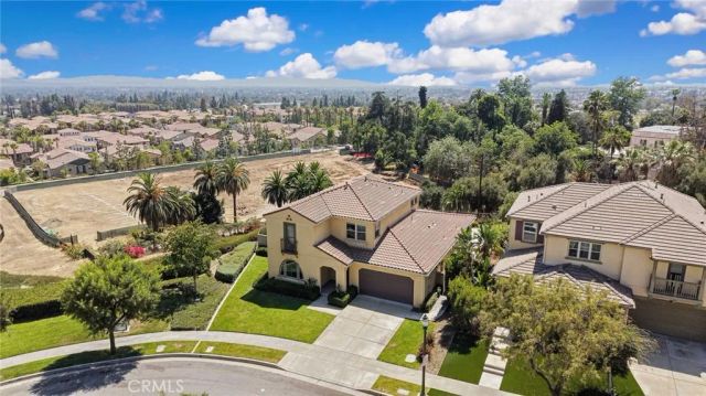 864 E Manresa Drive, Azusa, CA 91702
