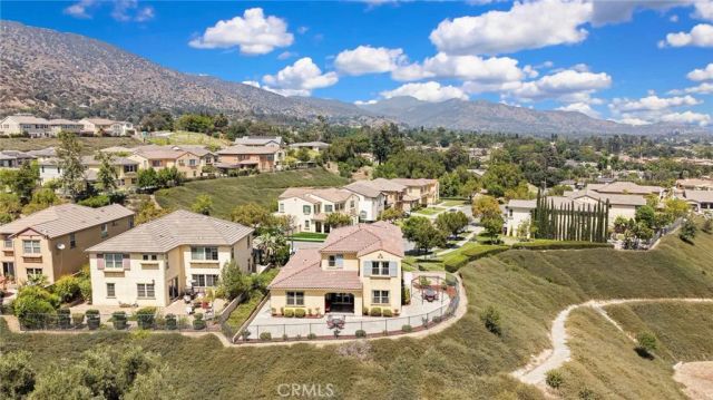 864 E Manresa Drive, Azusa, CA 91702