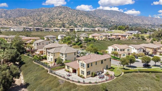 864 E Manresa Drive, Azusa, CA 91702