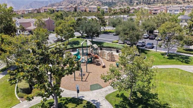 864 E Manresa Drive, Azusa, CA 91702
