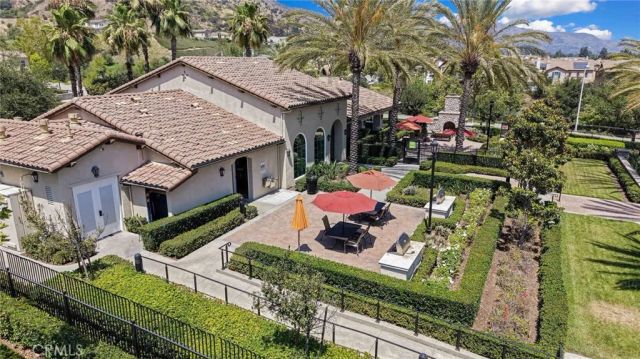 864 E Manresa Drive, Azusa, CA 91702