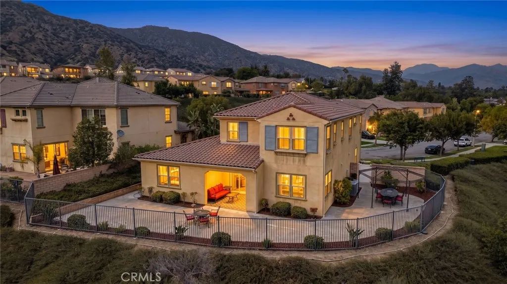 864 E Manresa Drive, Azusa, CA 91702
