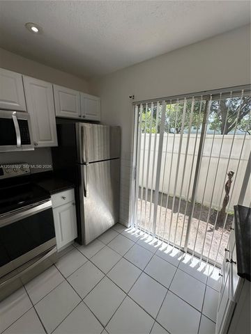 3005 NW 5th Ter 2, Pompano Beach, FL 33064