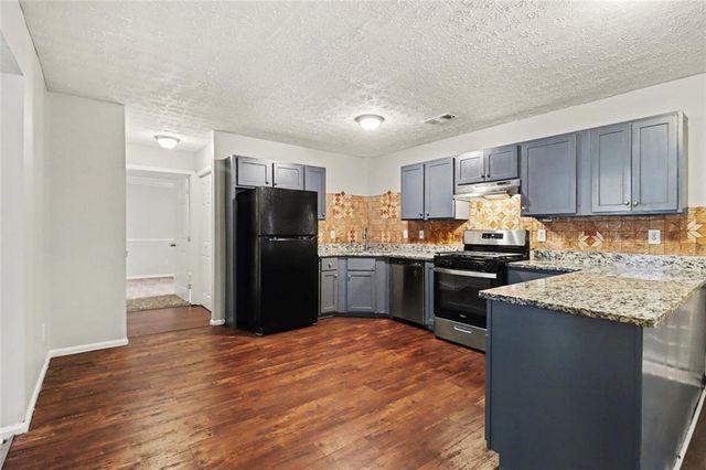 3699 Cameron Hills Place, Ellenwood, GA 30294