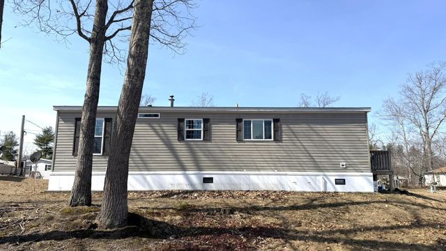57 Riverview Drive, Rochester, NH 03867