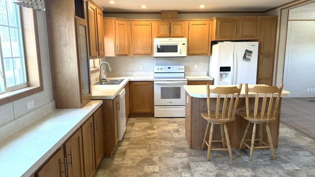 57 Riverview Drive, Rochester, NH 03867