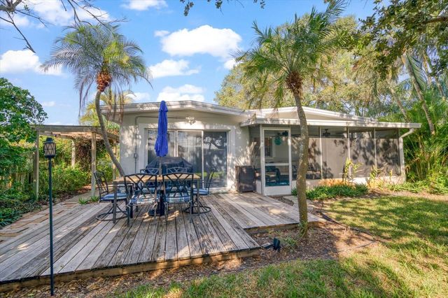 941 PALM DRIVE 1, Belleair Beach, FL 33786