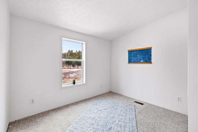 7939 W Moore Road, Ravenna, MI 49451