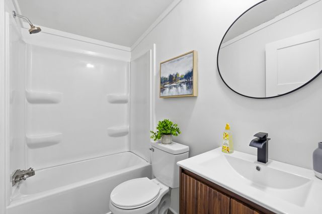 7939 W Moore Road, Ravenna, MI 49451