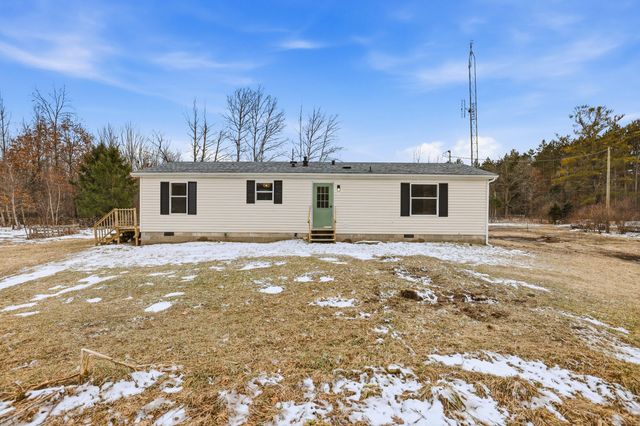 7939 W Moore Road, Ravenna, MI 49451