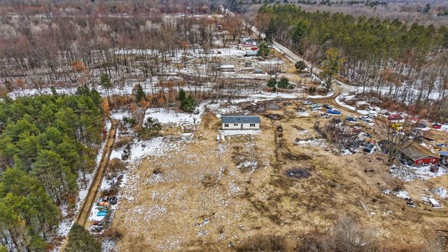 7939 W Moore Road, Ravenna, MI 49451