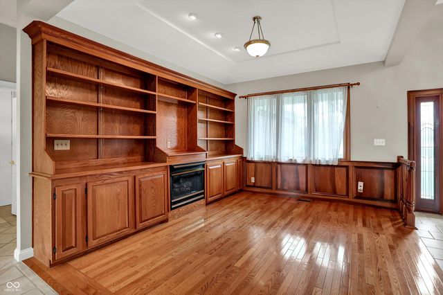 100 Innisbrooke Trail, Greenwood, IN 46142
