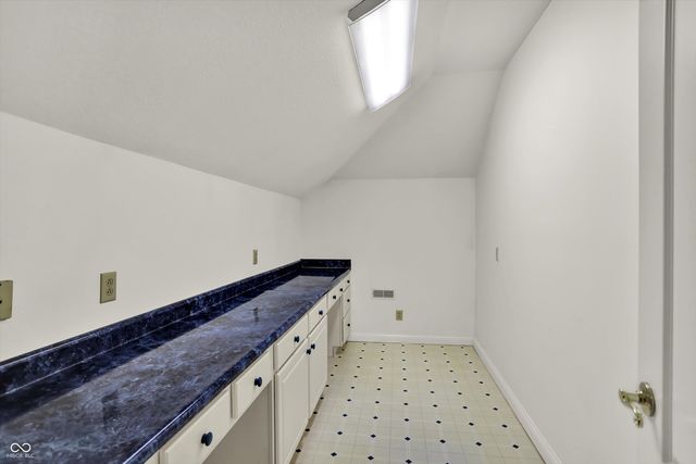100 Innisbrooke Trail, Greenwood, IN 46142