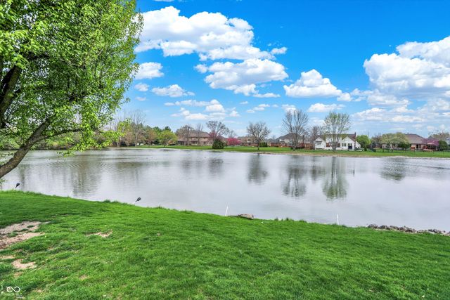 100 Innisbrooke Trail, Greenwood, IN 46142
