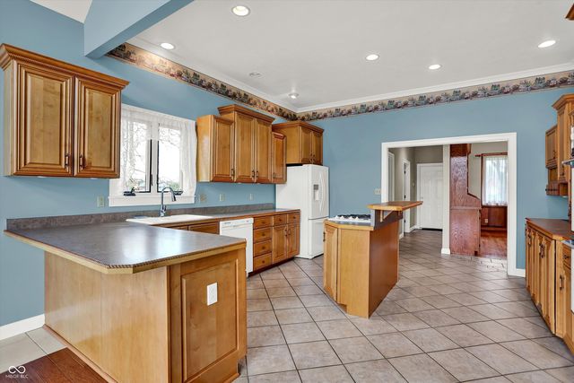 100 Innisbrooke Trail, Greenwood, IN 46142