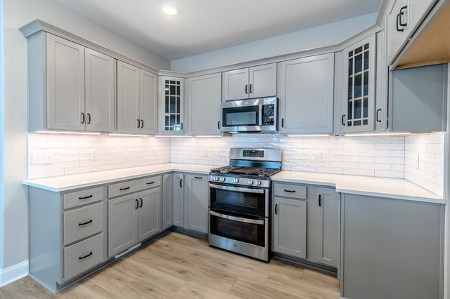 213 Harvest Moon Dr, Clarksville, TN 37043